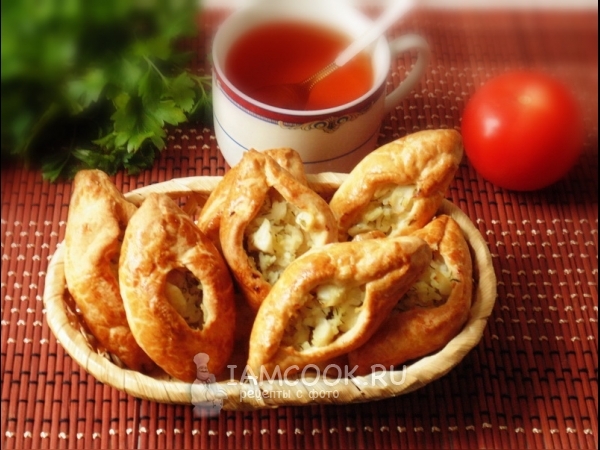 Расстегаи с рыбой и рисом, рецепт с фото