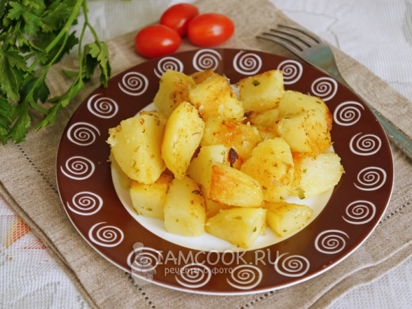 Обжаренный картофель с чесноком, рецепт с фото