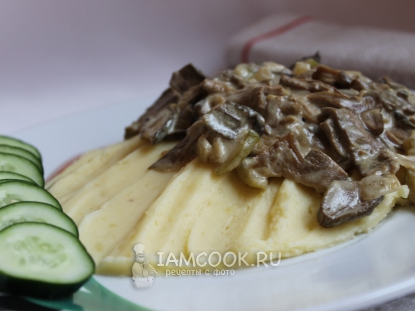Кабачки тушеные с грибами, рецепт с фото