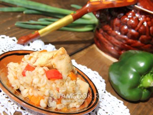 Перловая каша с курицей и овощами, рецепт с фото