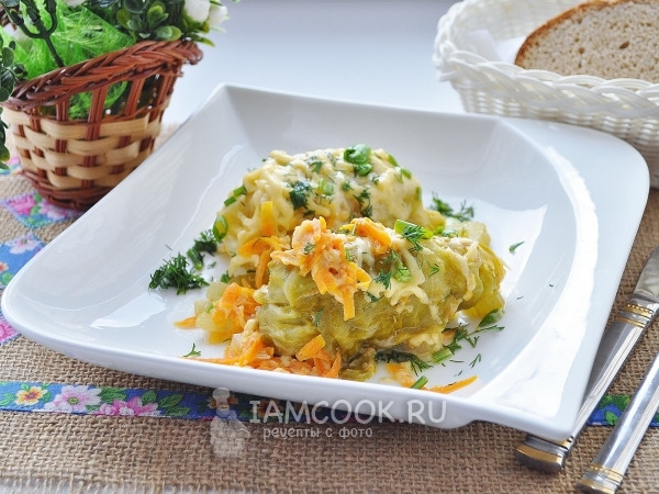 Голубцы с индейкой в сливочном соусе в мультиварке, рецепт с фото