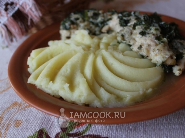 Картофельное пюре с печеным чесноком, рецепт с фото