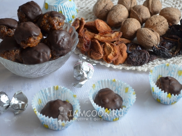 Конфеты из сухофруктов, рецепт с фото