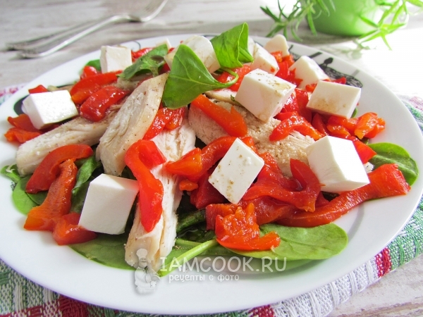 Салат из курицы и шпината, рецепт с фото