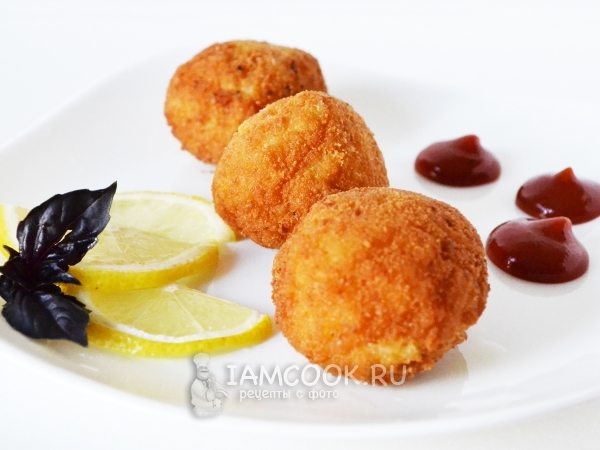 Аранчини (рисовые шарики с моцареллой во фритюре), рецепт с фото