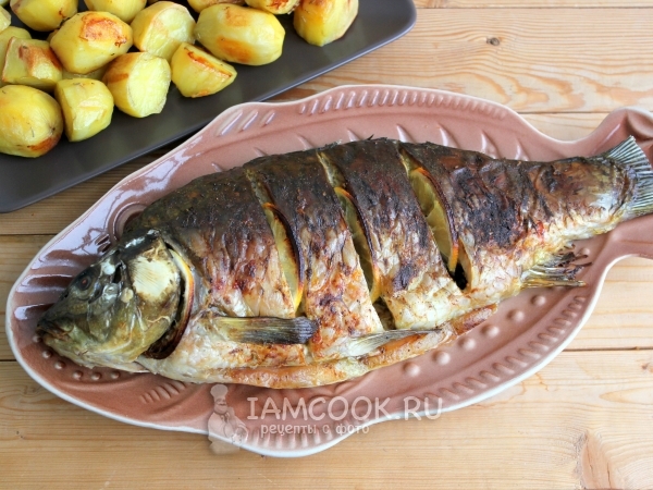 Карп в духовке, рецепт с фото