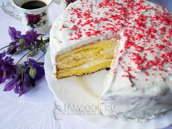 Бисквитный торт со сметанным кремом, рецепт с фото