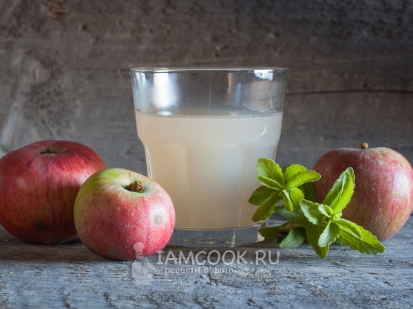 Яблочный напиток со стевией, рецепт с фото
