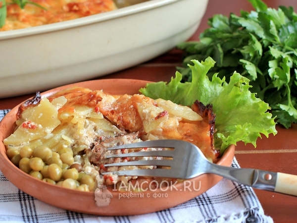 Мясо под шубой в духовке, рецепт с фото