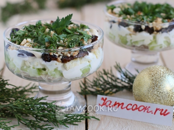 Салат-коктейль с мясом кролика, рецепт с фото