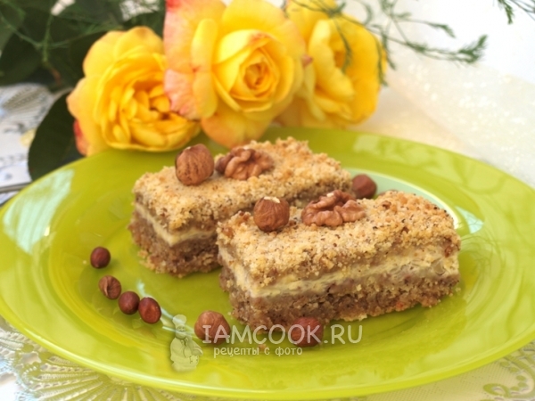 Рассыпчатый творожно-яблочный пирог с орехами, рецепт с фото