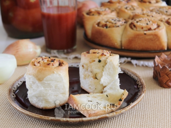 Постный луковый пирог, рецепт с фото