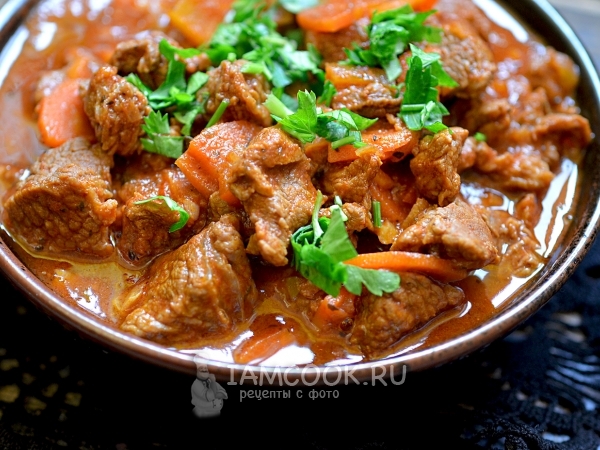 Говядина с морковью в томатном соусе, рецепт с фото