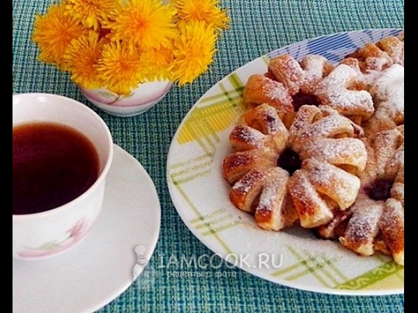 Слойки с ананасами, рецепт с фото