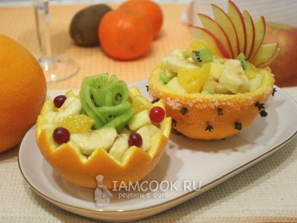 Фруктовый салат в апельсинах, рецепт с фото