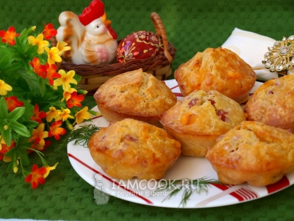 Закусочные кексы с ветчиной и сыром, рецепт с фото