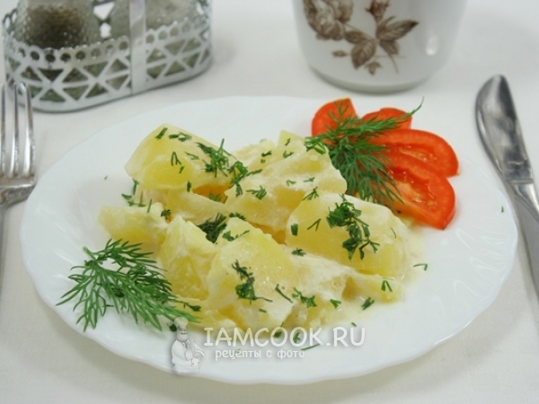 Тушеная картошка в мультиварке, рецепт с фото