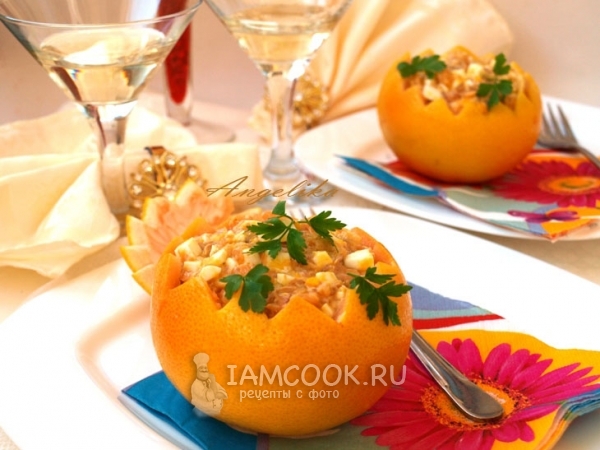 Салат с тунцом, бананами и грейпфрутом, рецепт с фото