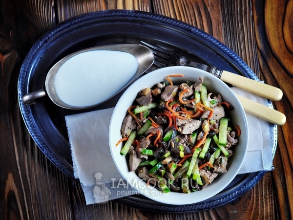 Салат «Обжорка» с печенью, рецепт с фото