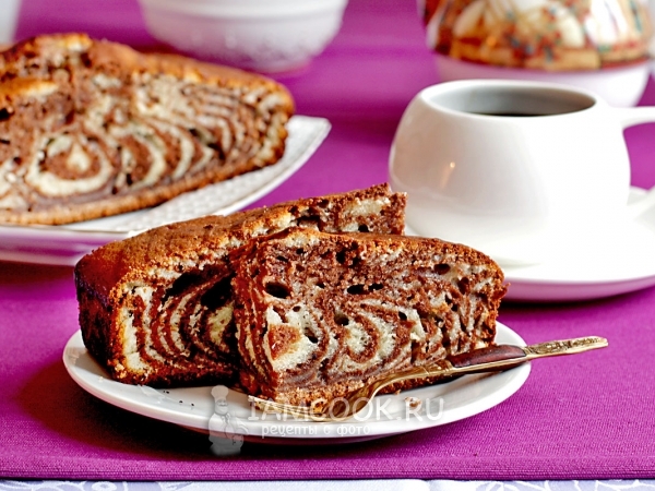 Пирог «Зебра» на сметане, рецепт с фото