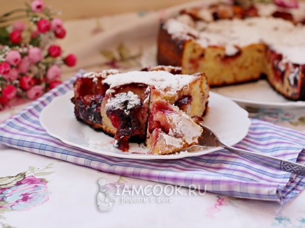Сливовый пирог на сметане, рецепт с фото