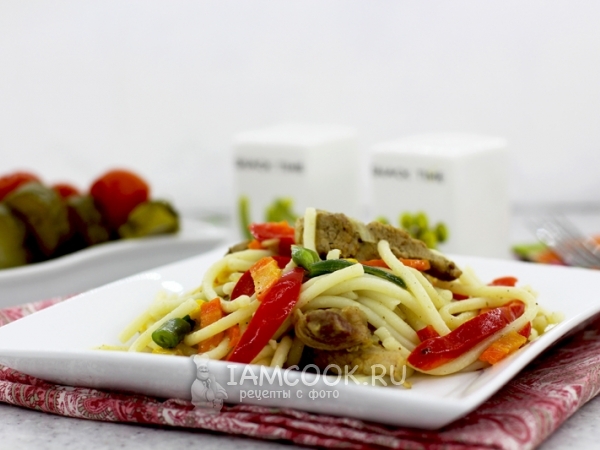 Макароны со свининой и овощами, рецепт с фото