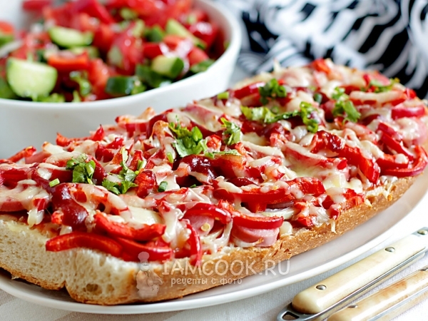 Пицца из батона, рецепт с фото