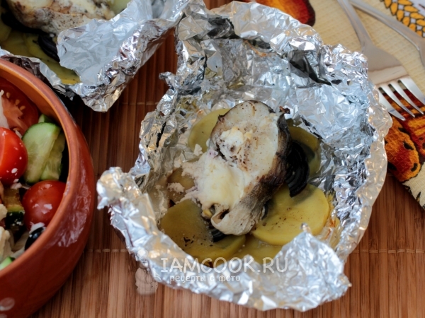 Минтай в фольге в духовке, рецепт с фото