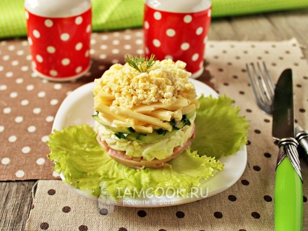 Салат из ветчины, сыра, огурцов и яиц, рецепт с фото