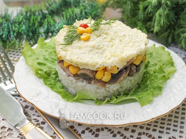 Салат с маринованными шампиньонами, рецепт с фото