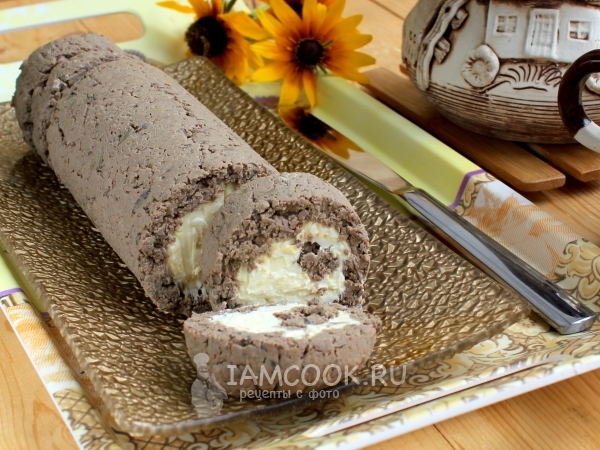 Рулет печеночный с маслом, рецепт с фото