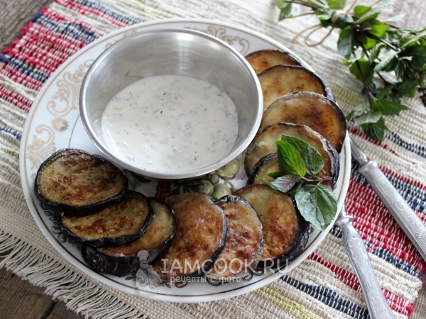 Баклажаны жареные на сковороде, рецепт с фото