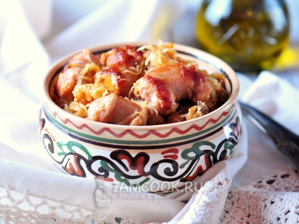 Тушёная квашеная капуста по-немецки, рецепт с фото