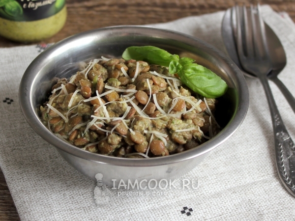 Чечевица с песто из базилика и сыра, рецепт с фото