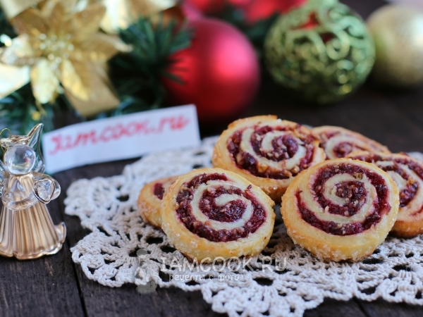 Праздничное печенье с клюквой и орехами, рецепт с фото