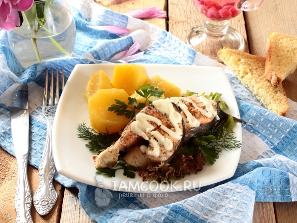 Горбуша на пару в мультиварке, рецепт с фото