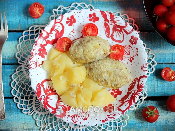 Тефтели из свинины с картошкой, рецепт с фото