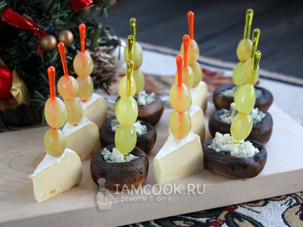 Закуска из сыров с плесенью, рецепт с фото