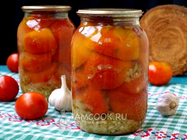Помидоры с хреном на зиму, рецепт с фото