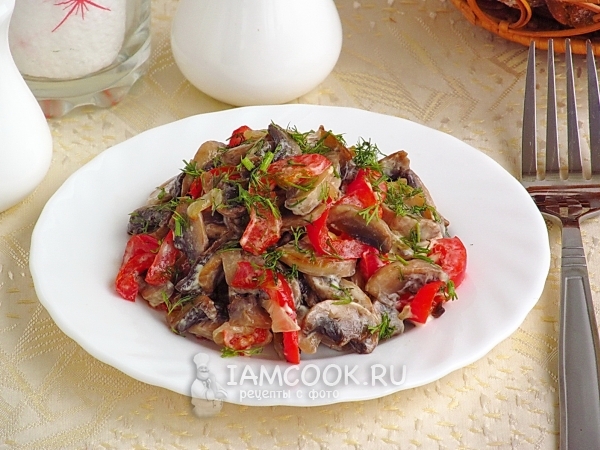 Салат с шампиньонами и болгарским перцем, рецепт с фото
