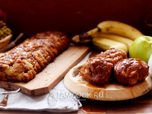 Банановый кекс с яблоком, рецепт с фото