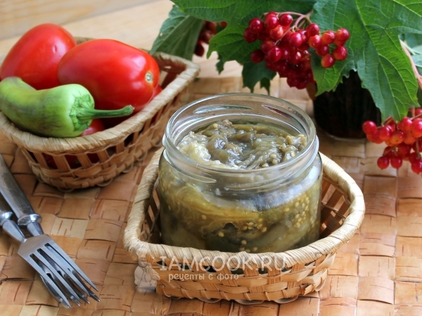 Запеченные баклажаны в пикантном соусе, рецепт с фото