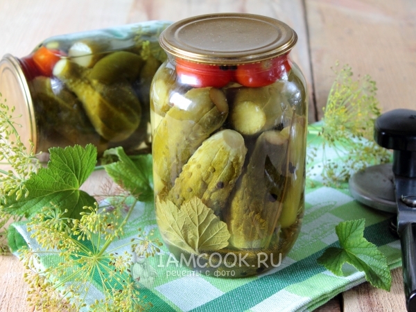 Соленые огурцы на зиму, рецепт с фото