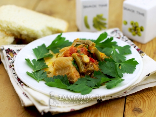 Треска тушеная с овощами в мультиварке, рецепт с фото