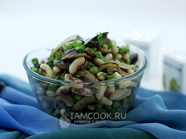 Постный салат с фасолью и шампиньонами, рецепт с фото