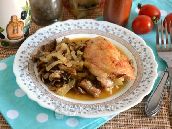 Курица с грибами в духовке, рецепт с фото