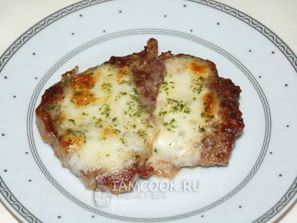 Говядина под сыром Моцарелла, рецепт с фото