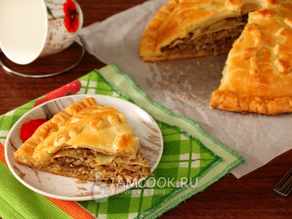 Курник из блинов с курицей и грибами, рецепт с фото