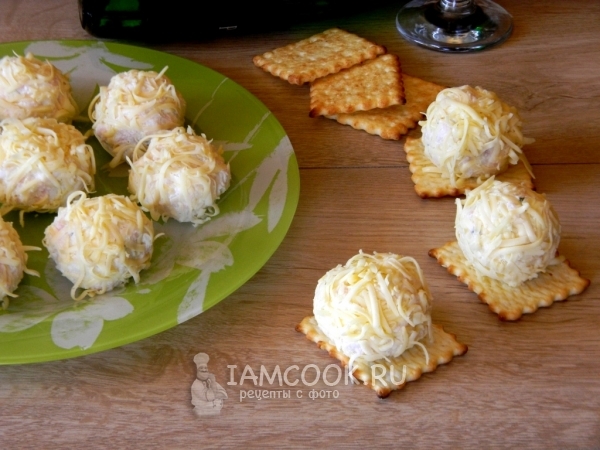 Сырные шарики с ананасом, рецепт с фото
