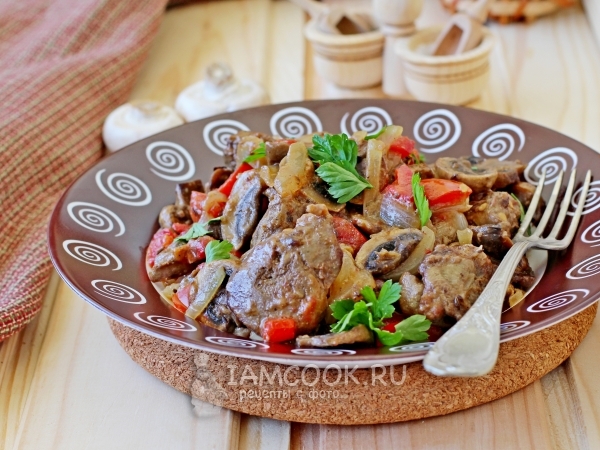 Куриная печень с шампиньонами, рецепт с фото